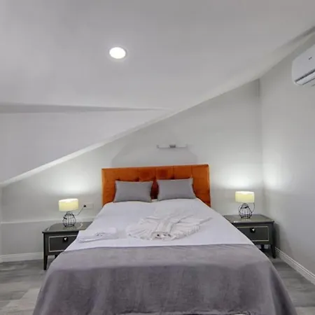 Villa Fethiye'de Yemyesil Dogada, Havuzlu Villa-awz169
